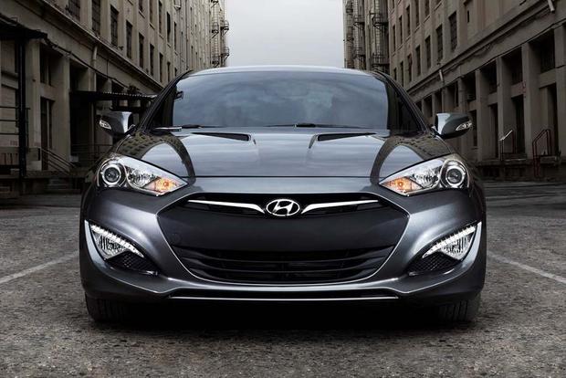 Centennial CO - 2017 Hyundai Genesis's Exterior Centennial CO - 2017 Hyundai Genesis's Exterior
