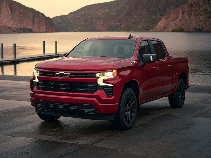 Brad Deery Motors - Discover the Features and Capabilities of the 2024 Chevrolet Silverado 1500 near Rock Island IL