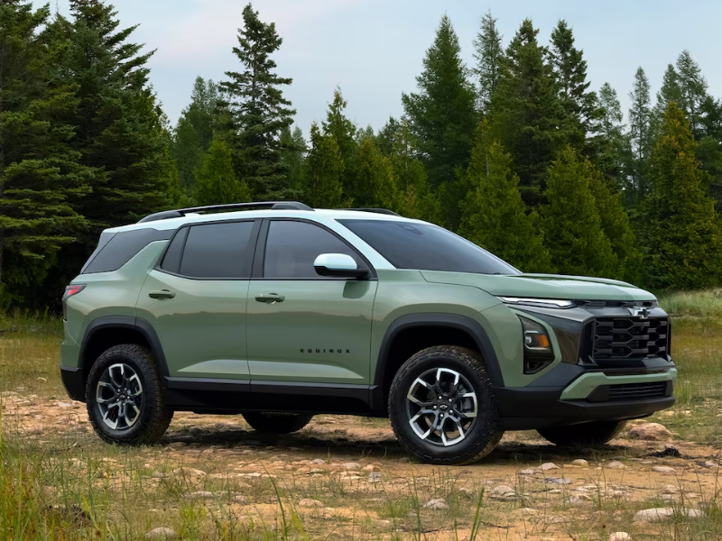 Chevrolet of Bucyrus - Step Inside the 2025 Chevrolet Equinox's Refined Interior near Marion OH