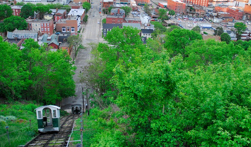 Brad Deery Auto Group in Maquoketa IA