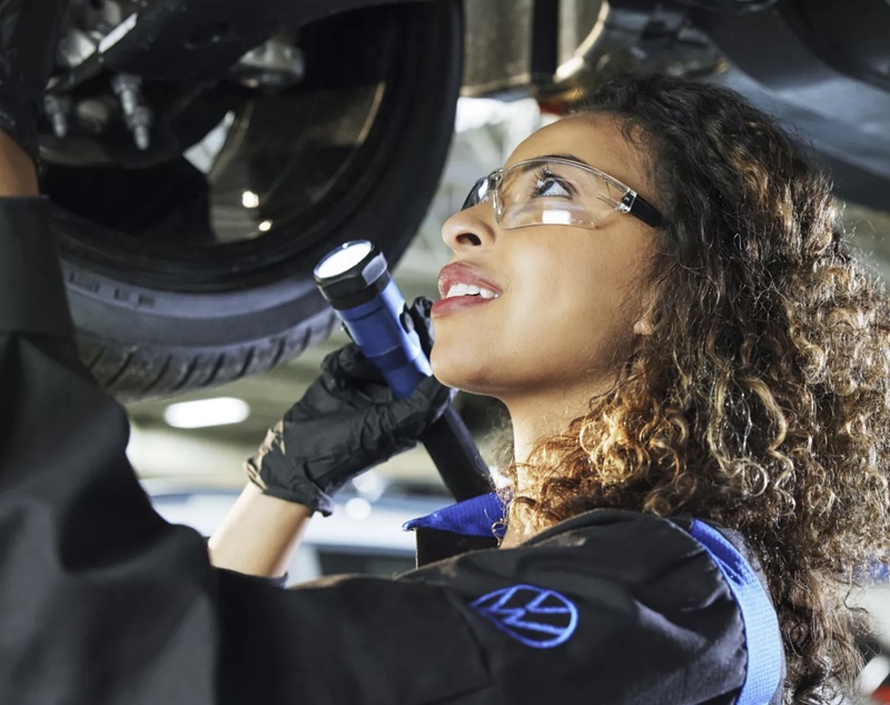 Why Oil & Filter Changes Are Critical to Engine Health