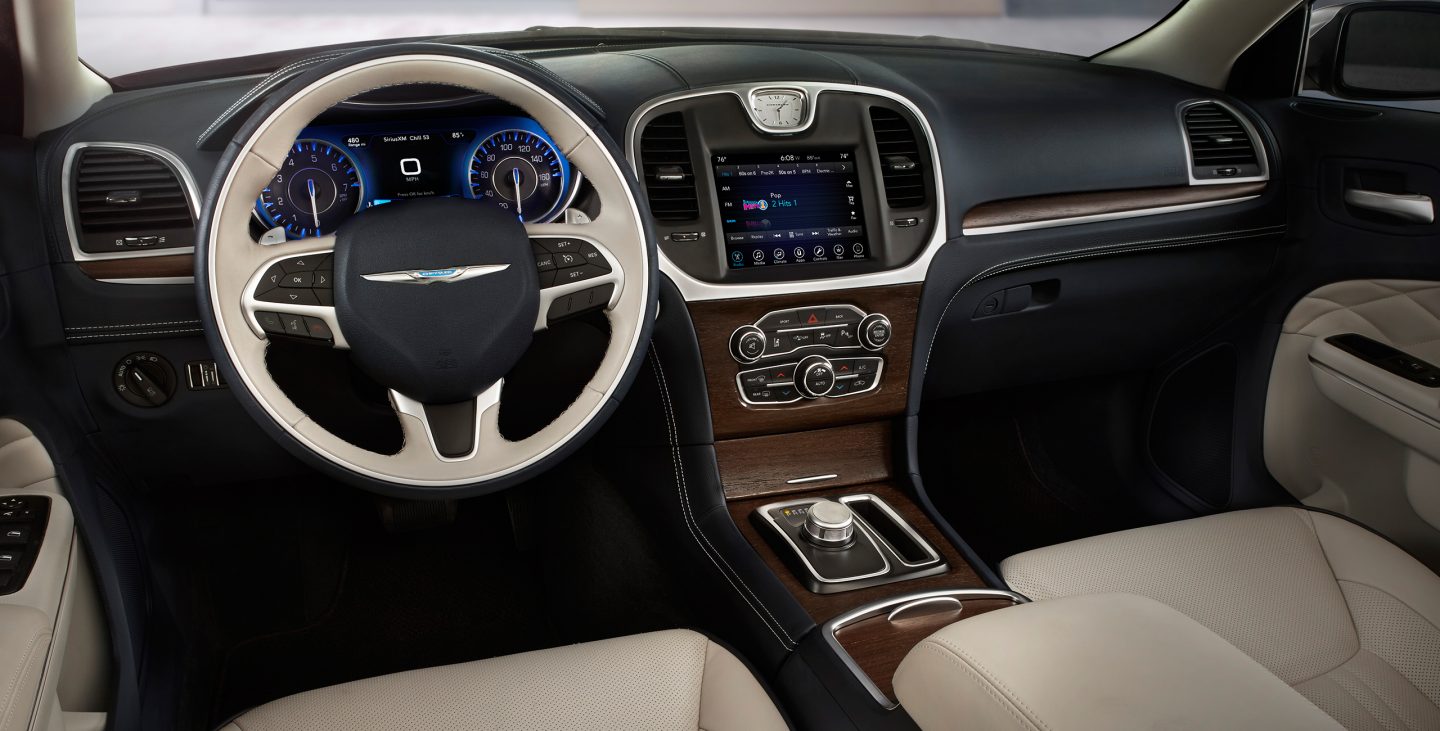 Bunker Hill IN - 2017 Chrysler 300's Interior' Bunker Hill IN - 2017 Chrysler 300's Interior