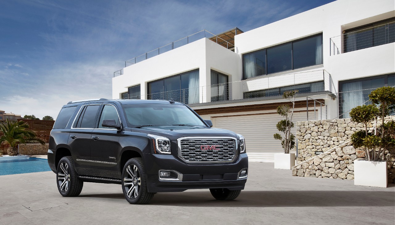 GMC service repair near Ankeny IA - 2018 GMC Yukon's Exterior