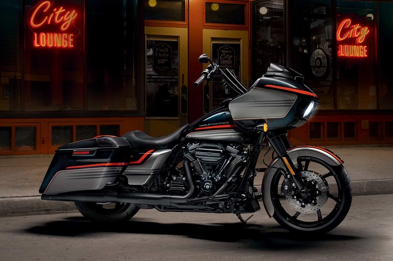 2018 street glide accessories