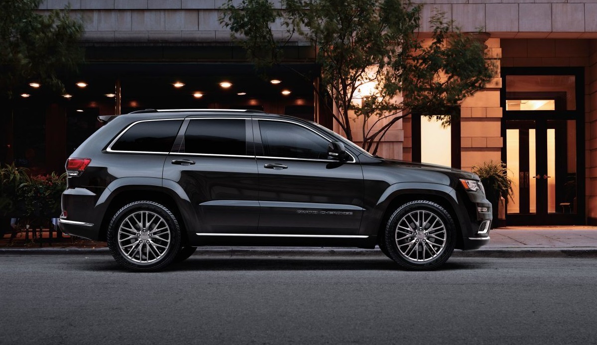 2018 Jeep Grand Cherokee near Topeka KS - Exterior