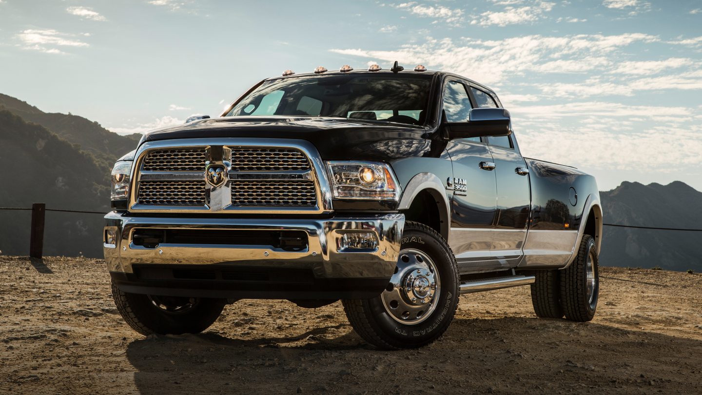 RAM dealer serving Topeka Kansas - 2018 RAM 3500 Truck