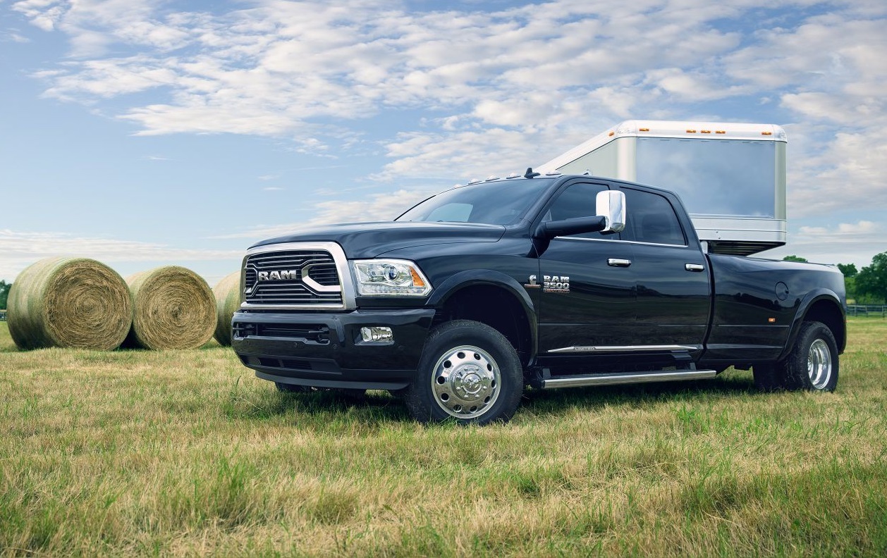 Topeka Area - 2018 RAM 3500 Truck's OVERVIEW