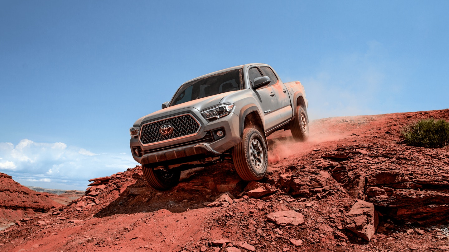  Colorado Springs - 2018 Toyota Tacoma Exterior