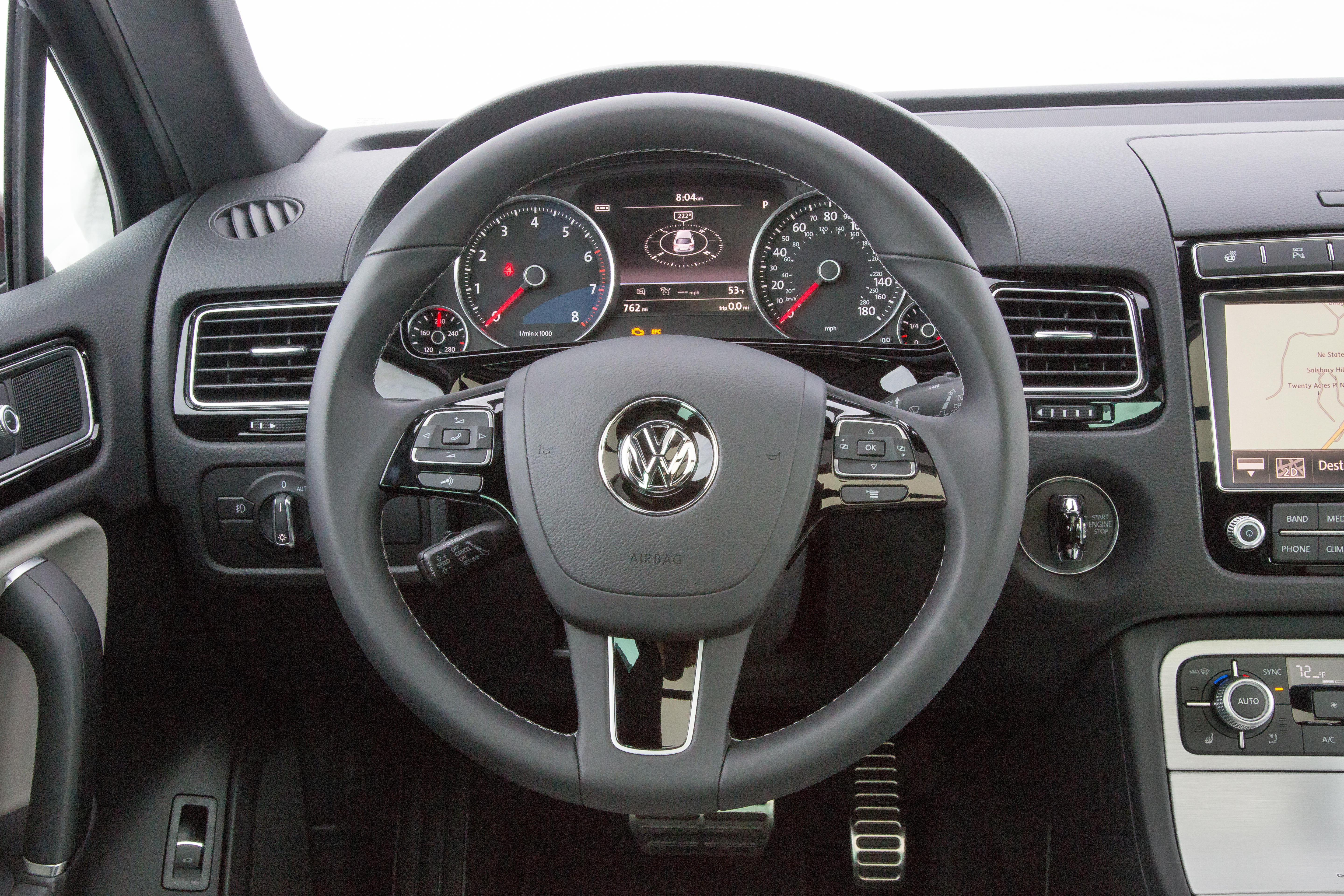 Concord NC - 2018 Volkswagen Touareg's Interior