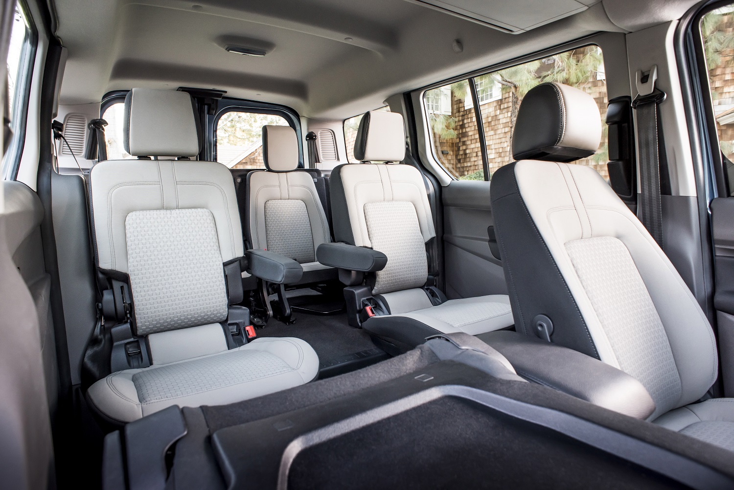 Transit Connect Wagon Ford S Answer To Minivan Malaise Wardsauto