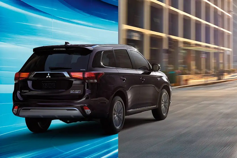 Mitsubishi Outlander PHEV Overview