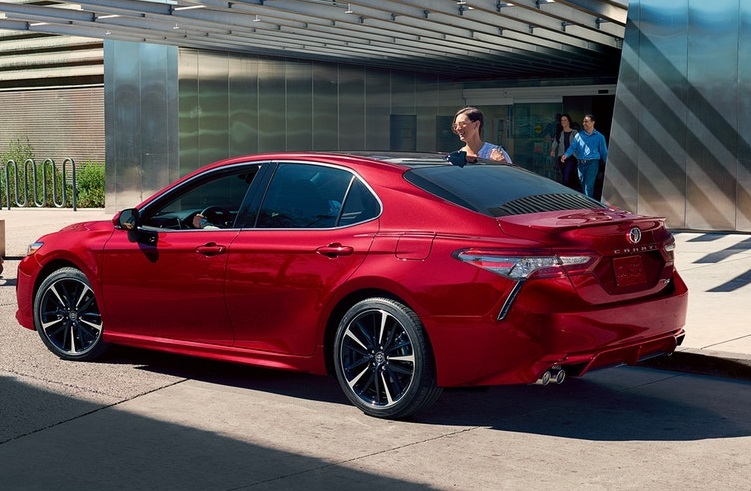 Toyota dealer serving Littleton CO - 2019 Toyota Camry