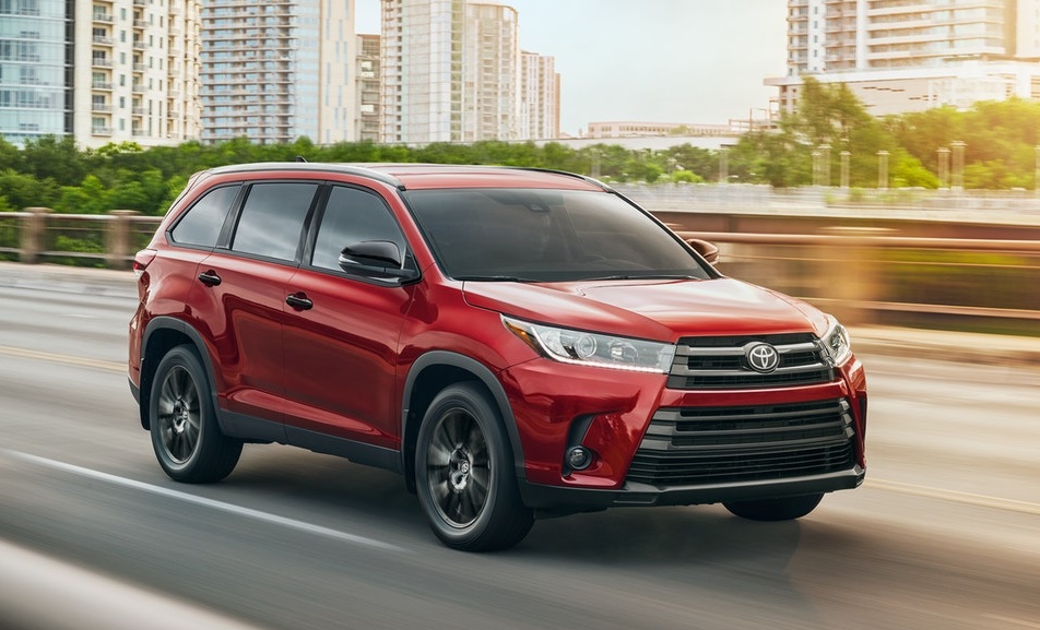 Toyota dealership near Warren OH - 2019 Toyota Highlander