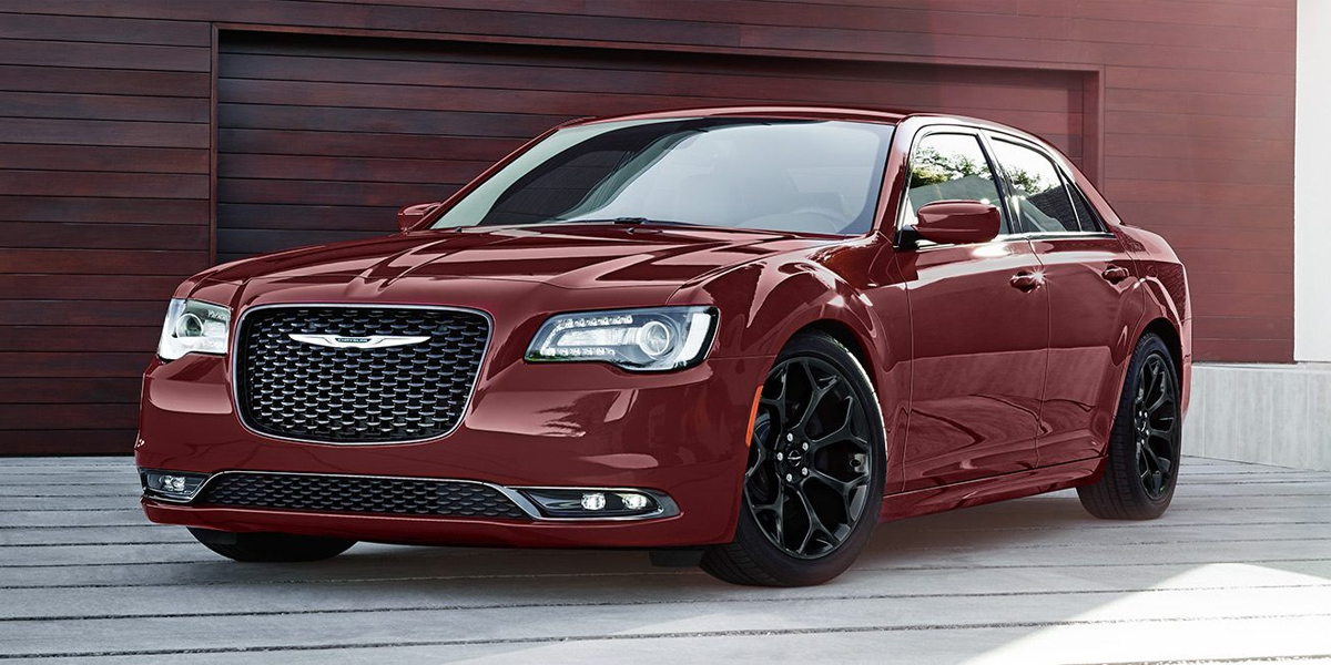 Quad Cities IA - 2020 Chrysler 300's Overview