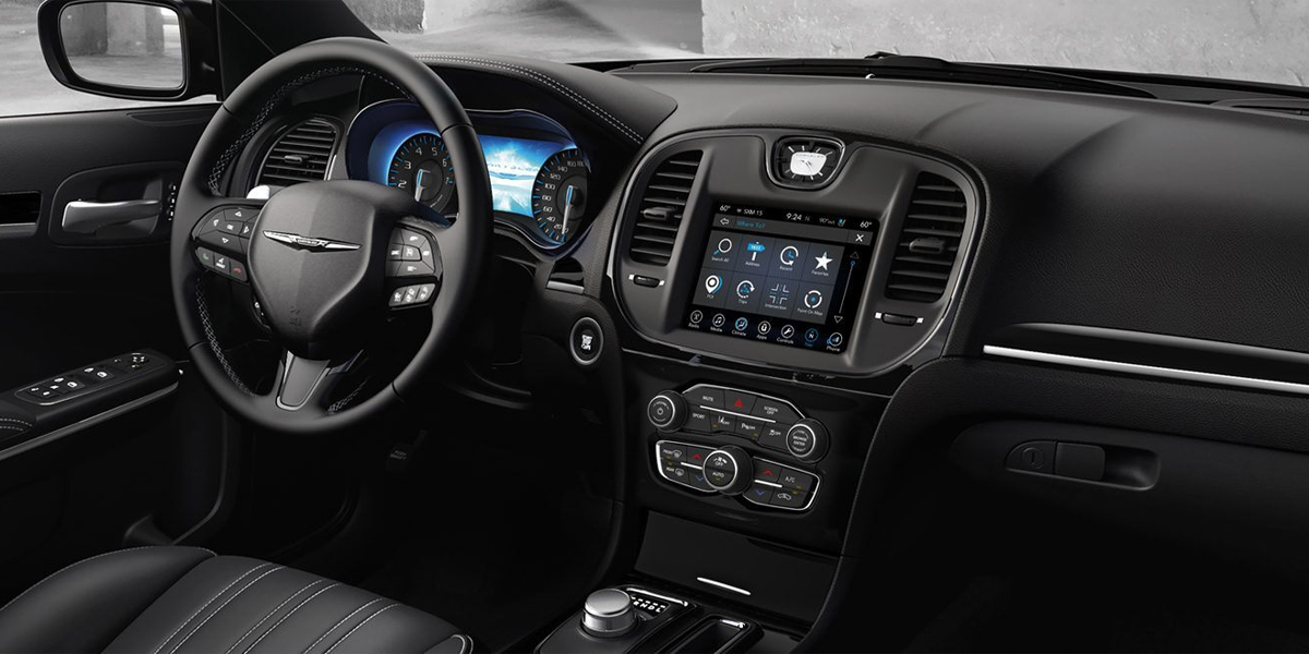 Quad Cities IA - 2020 Chrysler 300's Interior