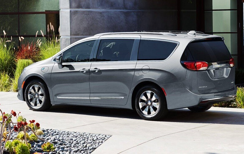 2020 hybrid minivan