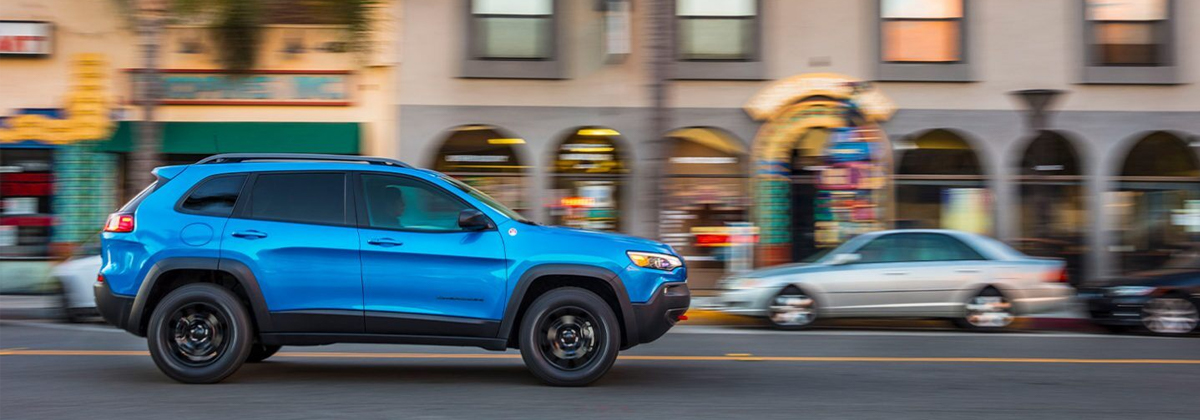 Shop Online 2020 Jeep Cherokee in Kansas