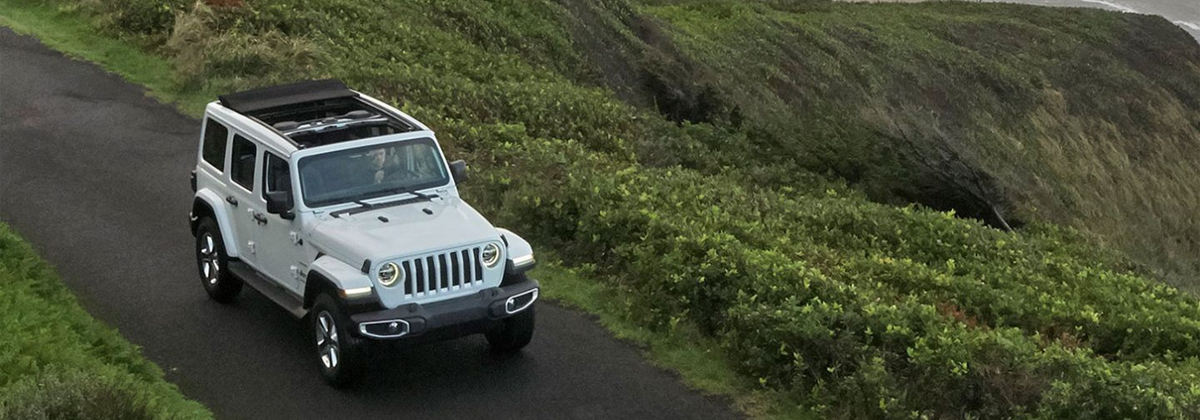 Research 2020 Jeep Wrangler near Cleveland OH