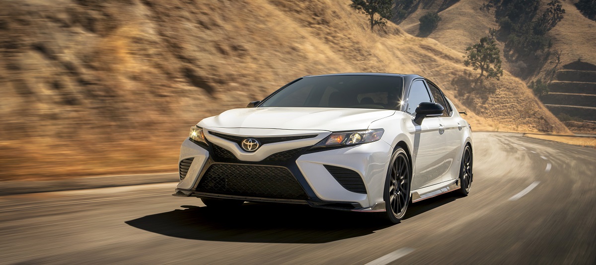 Pueblo CO - 2020 Toyota Camry's Exterior