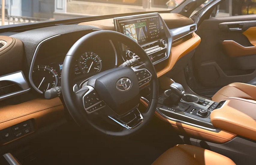 Pittsburgh PA - 2020 Toyota Highlander's Interior