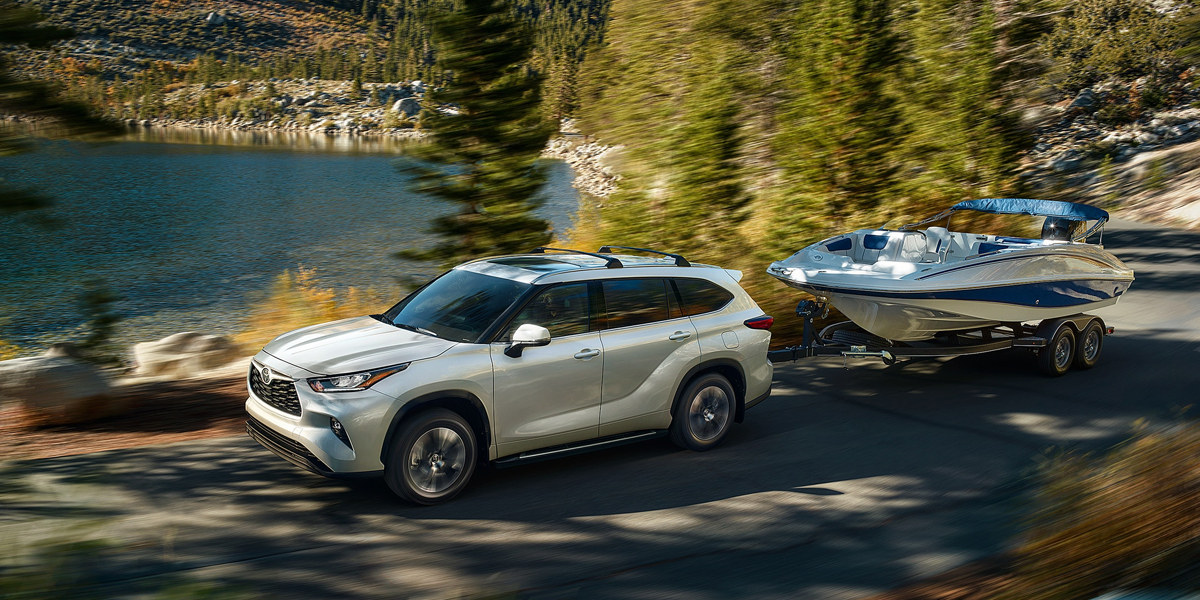 Pueblo Review - 2020 Toyota Highlander Hybrid's Exterior