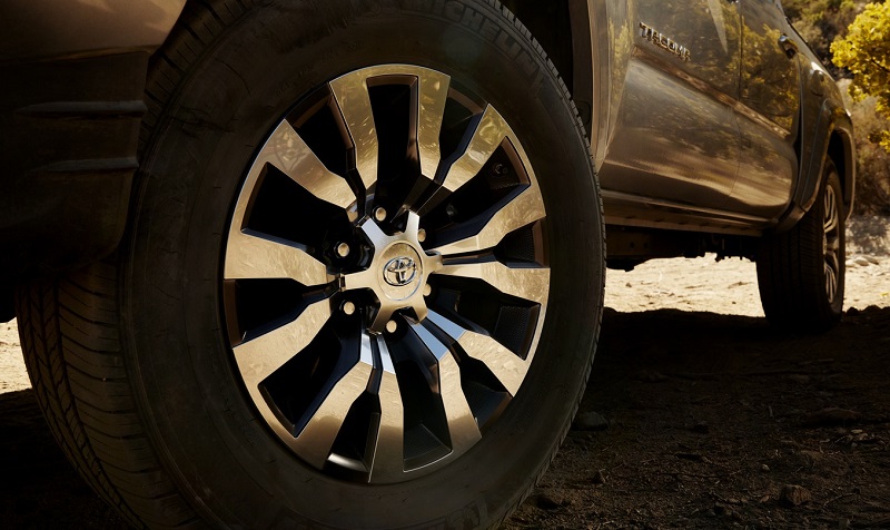 Pueblo Colorado - 2020 Toyota Tacoma's Exterior