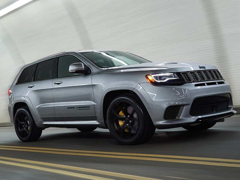 Wichita KS - 2021 Jeep Grand Cherokee's Exterior