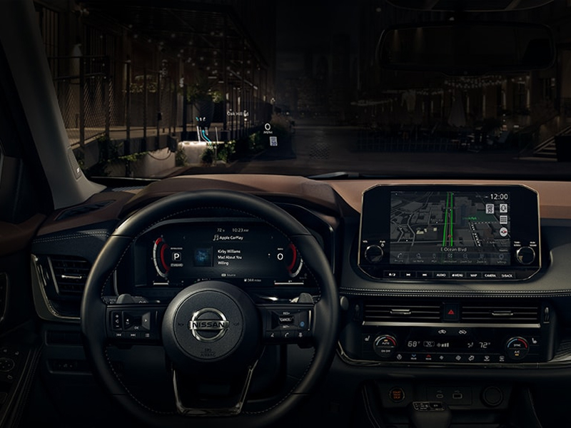 Manhattan KS - 2021 Nissan Rogue's Interior