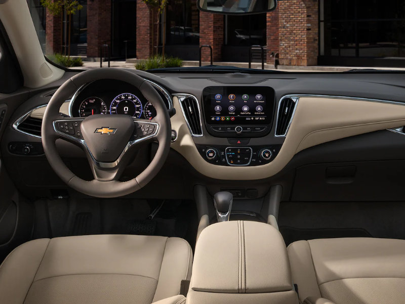 Davenport IA - 2022 Chevrolet Malibu's Interior