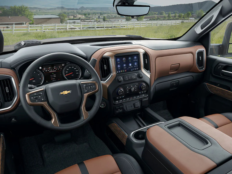 Pittsburg CA - 2022 Chevrolet Silverado HD's Interior