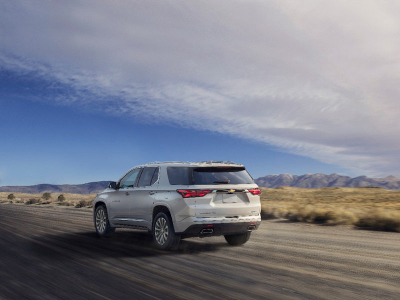 Joplin MO - 2022 Chevrolet Traverse's Exterior