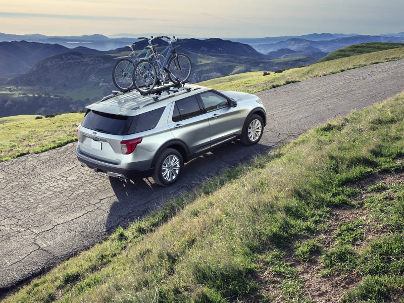 Drive the rugged 2022 Ford Explorer near Bettendorf IA