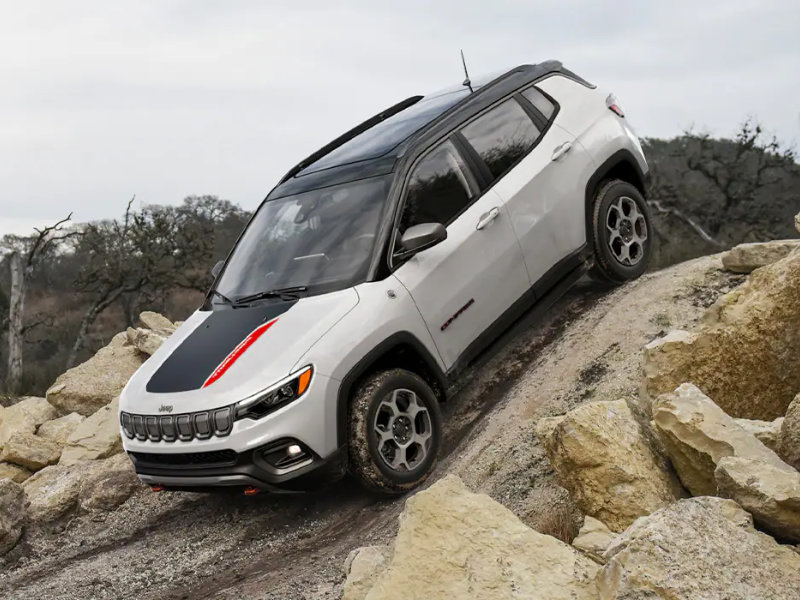 Salina KS - 2022 Jeep Compass's Exterior