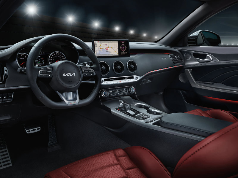 Youngstown OH - 2022 Kia Stinger's Interior