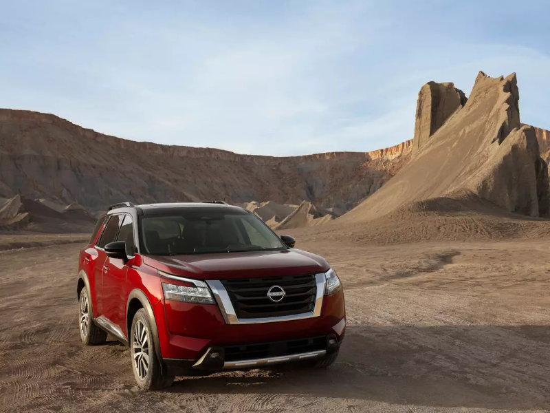 Wichita KS - 2022 Nissan Pathfinder's Exterior