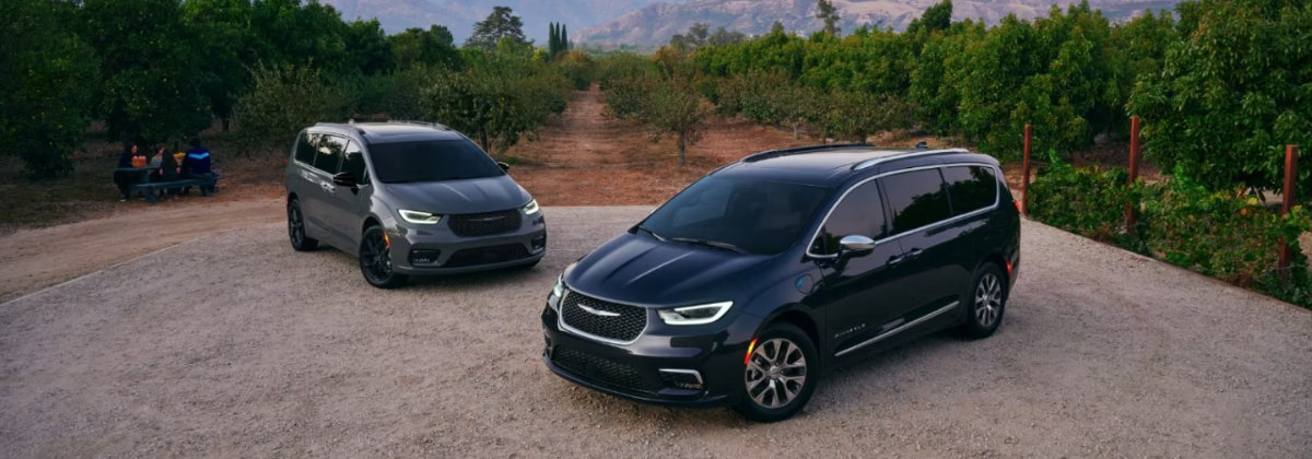 Learn more about the 2023 Chrysler Pacifica trim options near Morgan City LA