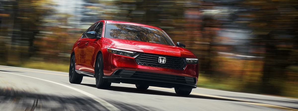 Buy or lease a 2023 Honda Accord near Muscatine IA