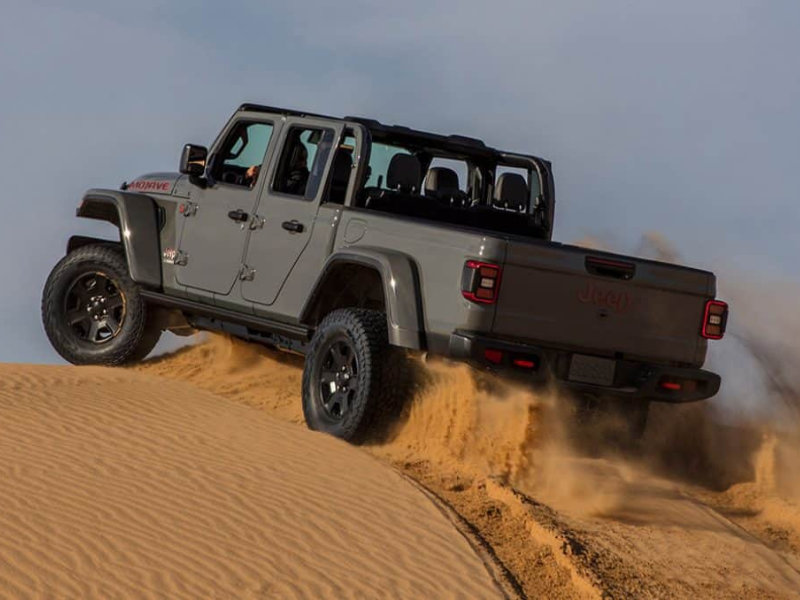 Wichita KS - 2023 Jeep Gladiator's Exterior