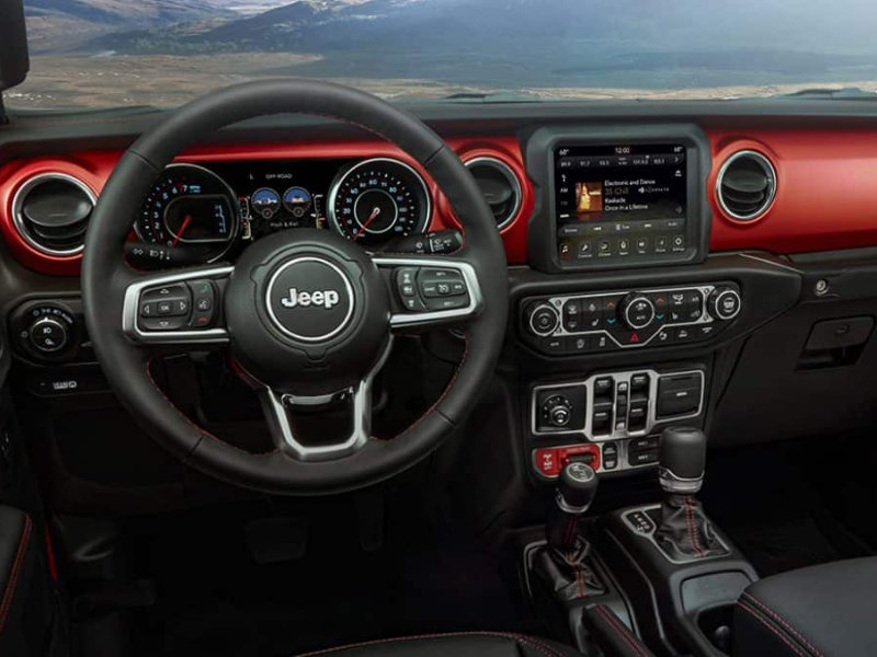 Willoughby OH - 2023 Jeep Gladiator's Interior