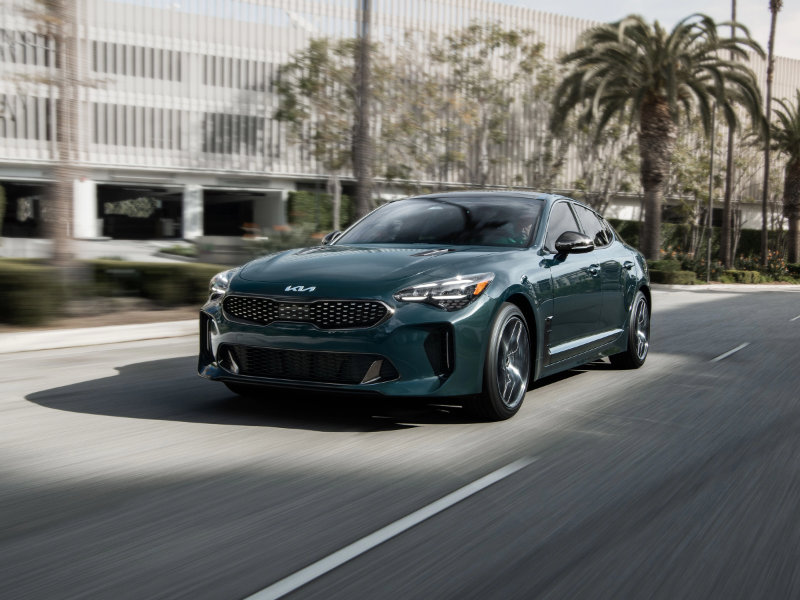 Youngstown OH - 2023 Kia Stinger's Exterior