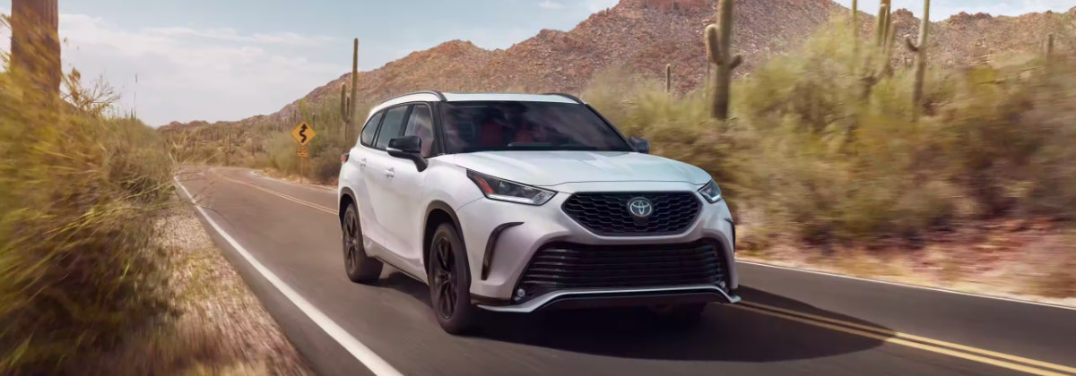 2023 Toyota Highlander Lease and Specials near Youngstown OH