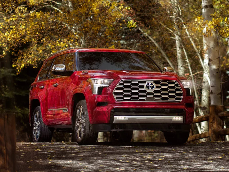 Franklin PA - 2023 Toyota Sequoia's Exterior