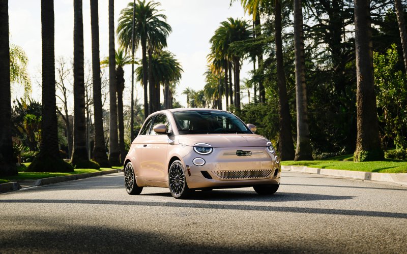 El Paso, TX - 2024 FIAT 500e's Mechanical