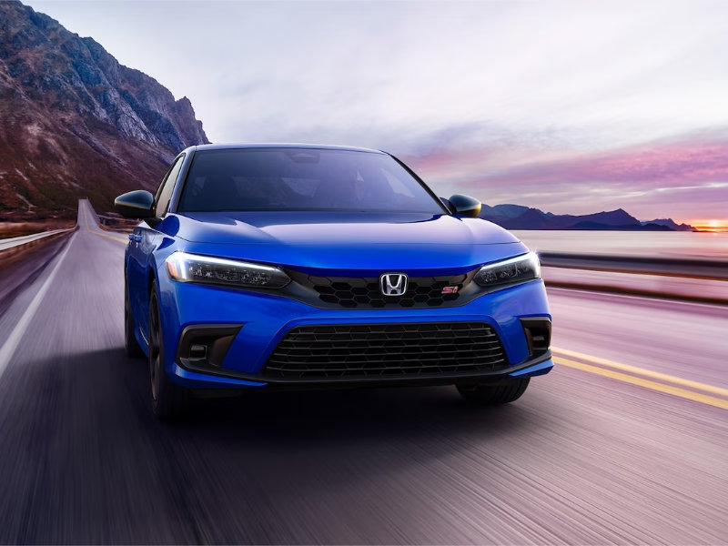 A 2024 Honda Civic Si Sedan outperforms the competition near Coralville