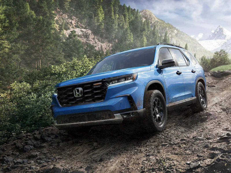 The 2024 Honda Pilot is ready to take on back roads near Keokuk IA