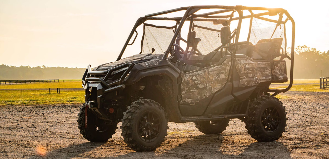 2024 Honda Pioneer 1000-5 near Topeka, KS