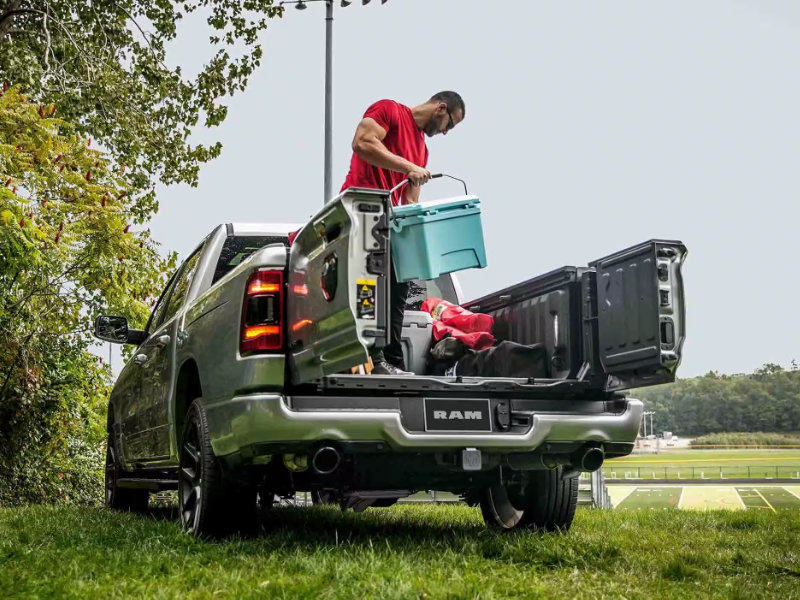 Quad Cities IA - 2024 Ram 1500's Exterior