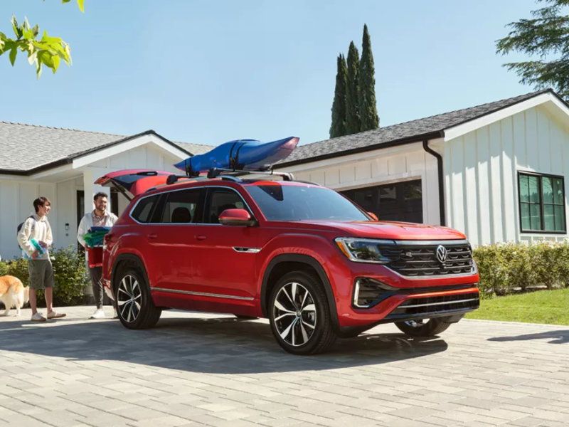 Mid size SUV comparison The 2024 Volkswagen Atlas vs the 2023 Honda