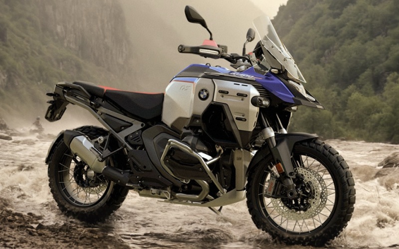 Explore the 2025 BMW R 1300 GS Adventure GS Trophy near Arlington, VA