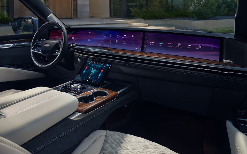 Benefits of Financing the 2026 Cadillac Escalade Long-Term